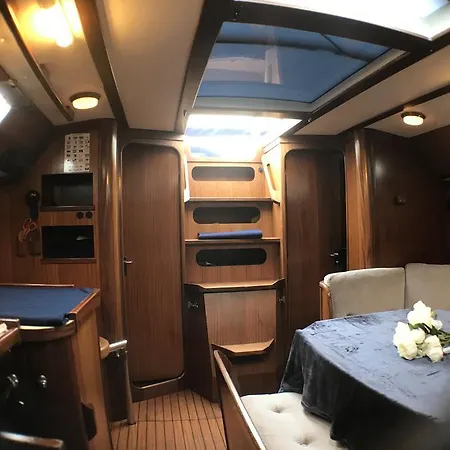 Bed&boat Eolo 3 船屋 *