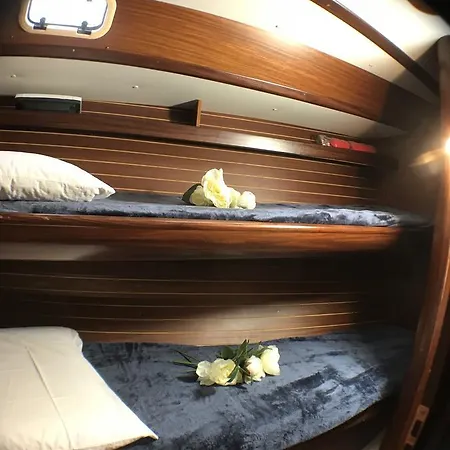 Botel Bed&boat Eolo 3 Venedig